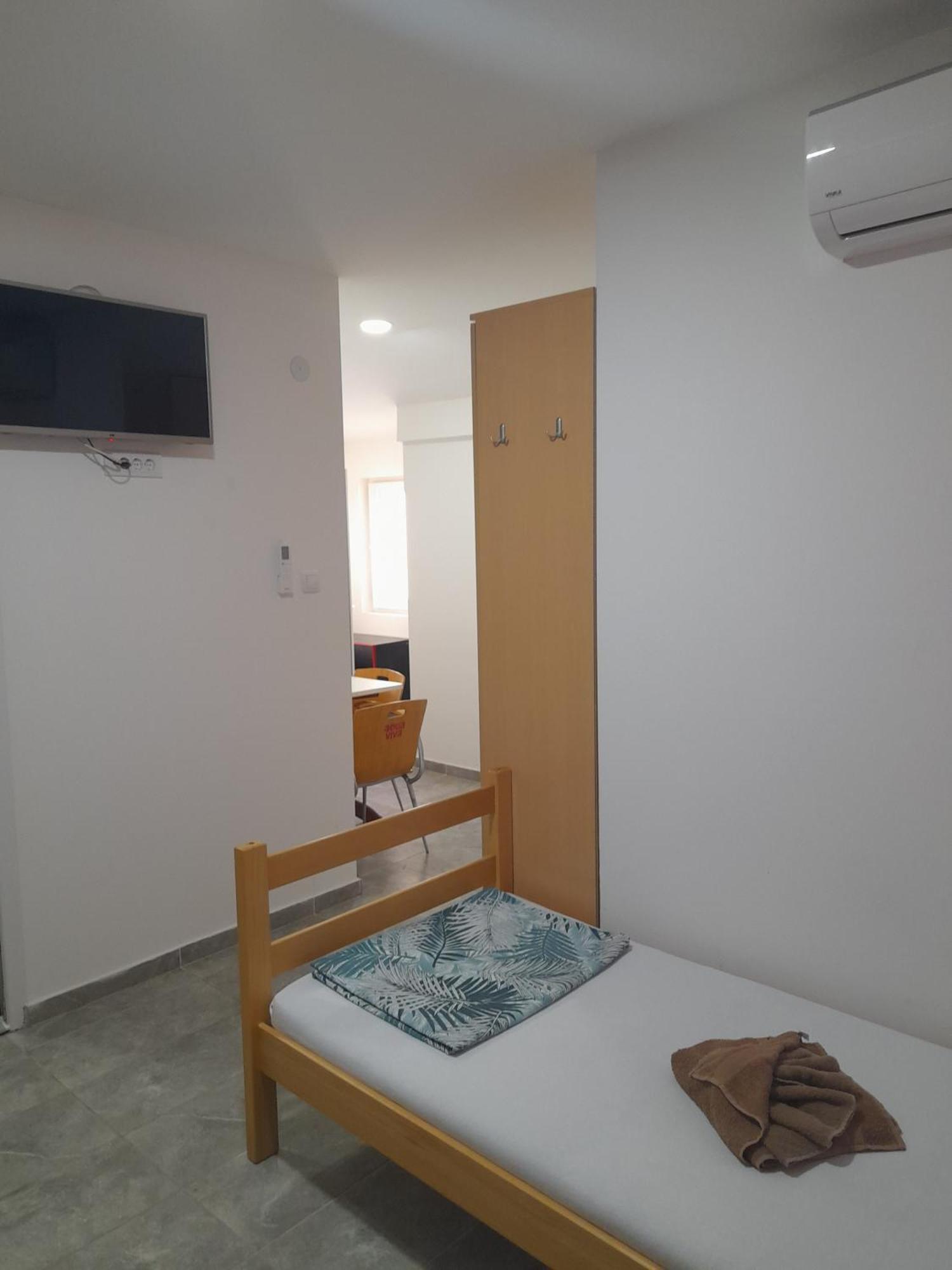 Libero Apartmani Surcin Экстерьер фото