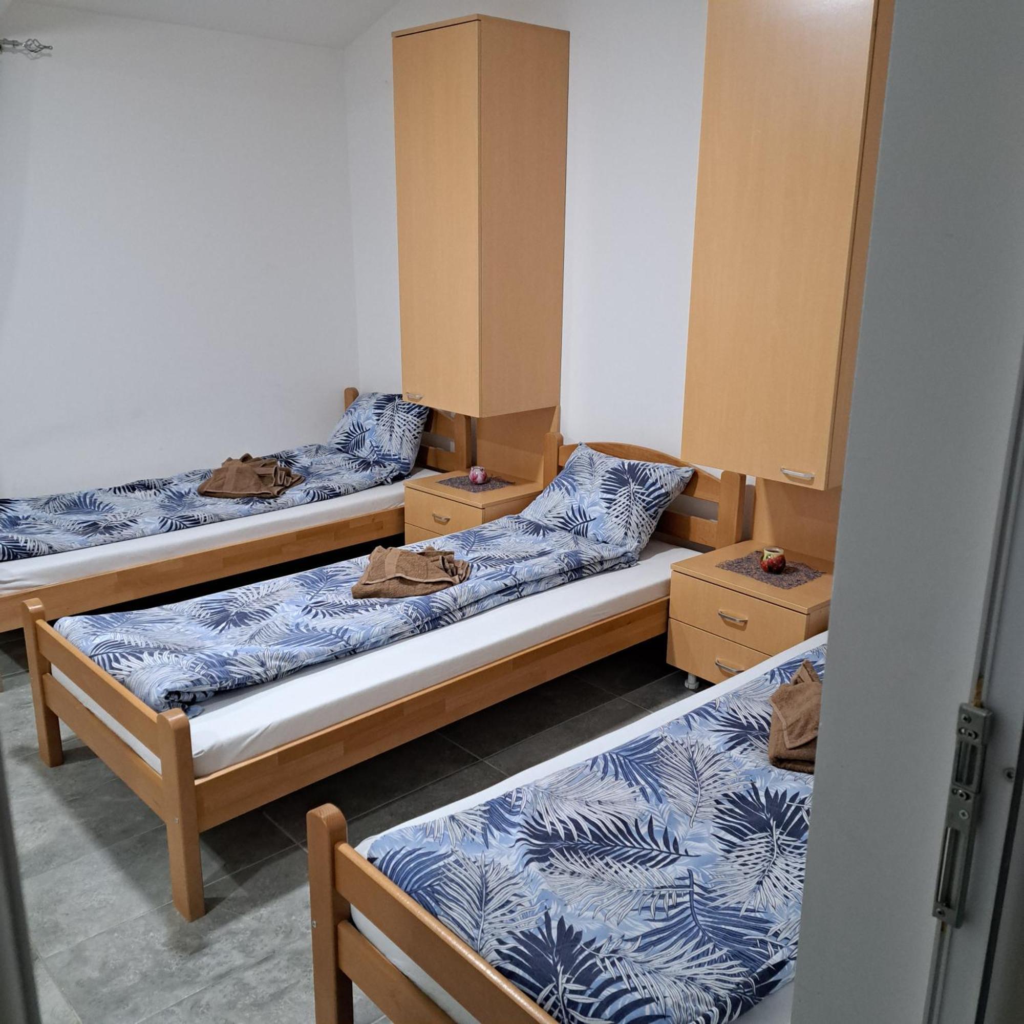 Libero Apartmani Surcin Экстерьер фото